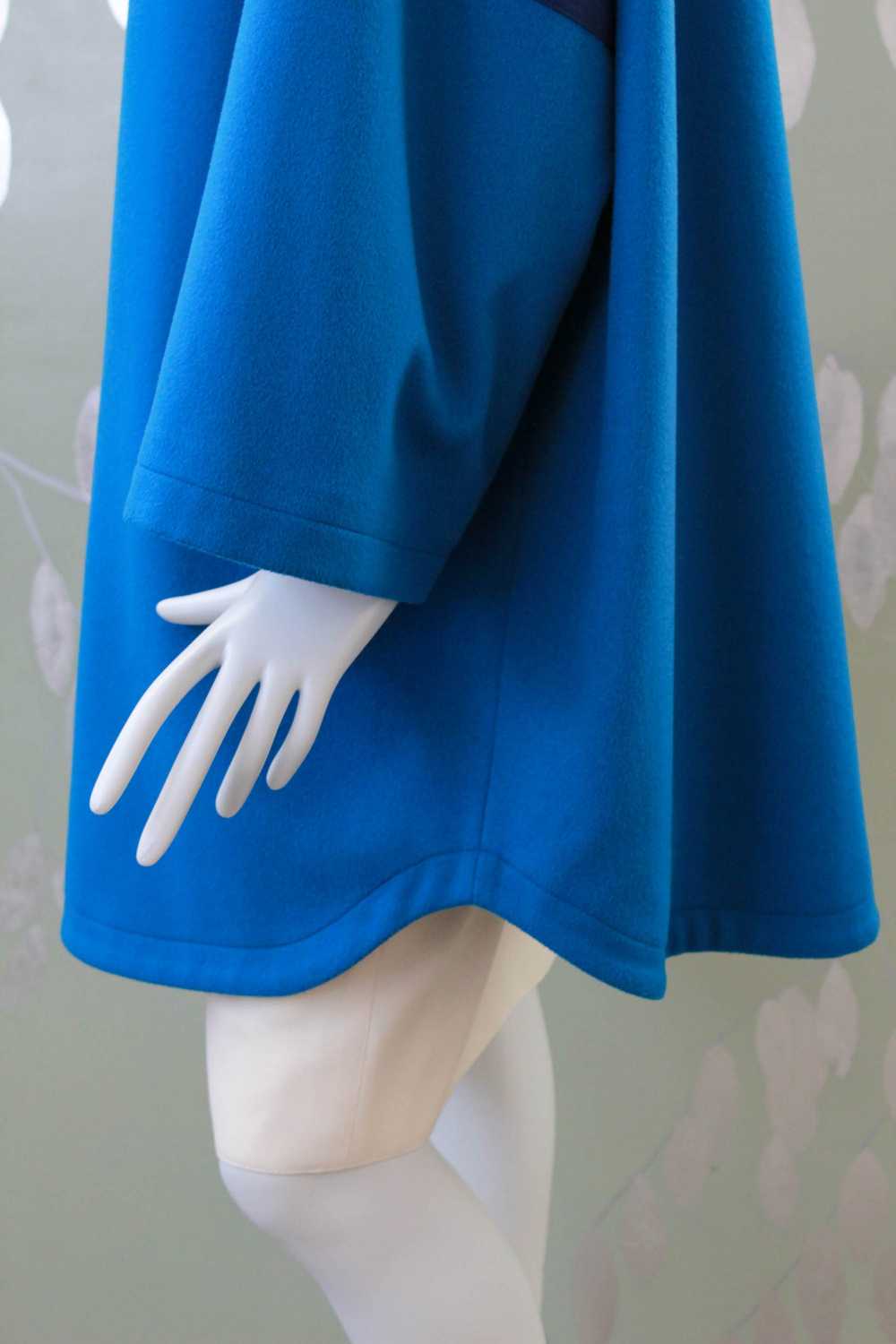 1980s Guy Laroche Blue Wool Coat, Large - image 12