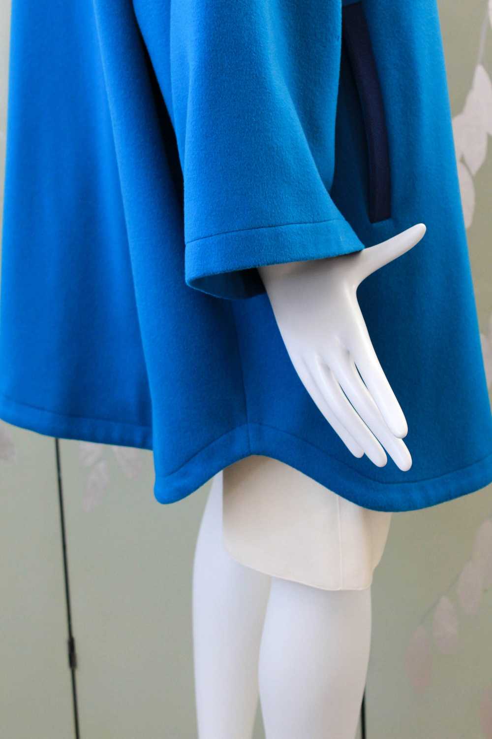 1980s Guy Laroche Blue Wool Coat, Large - image 8