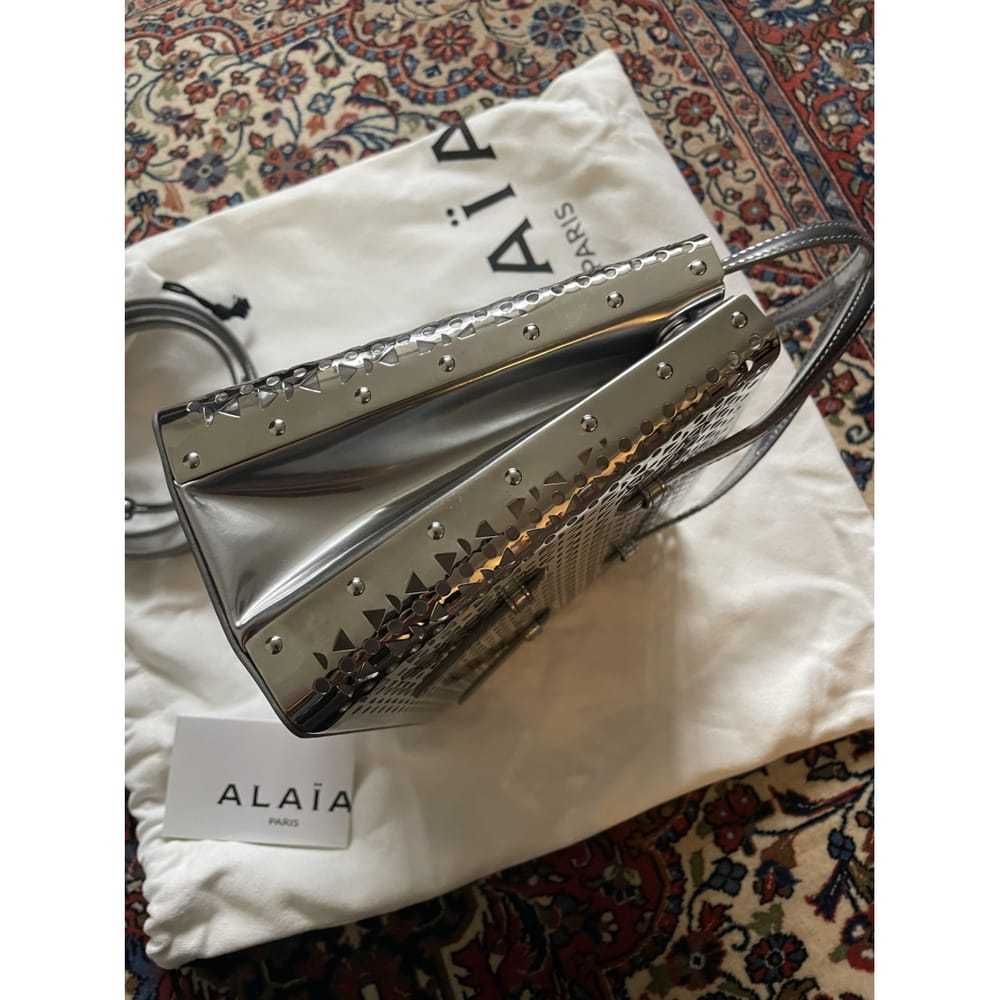 Alaïa Mina crossbody bag - image 7