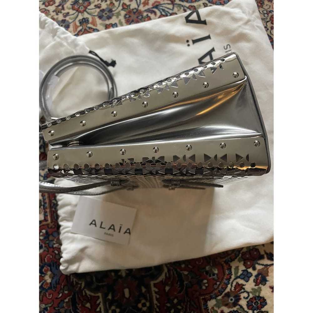 Alaïa Mina crossbody bag - image 8