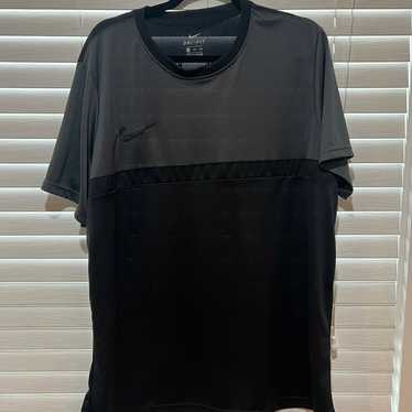 Nike DriFit Shirt - XXL