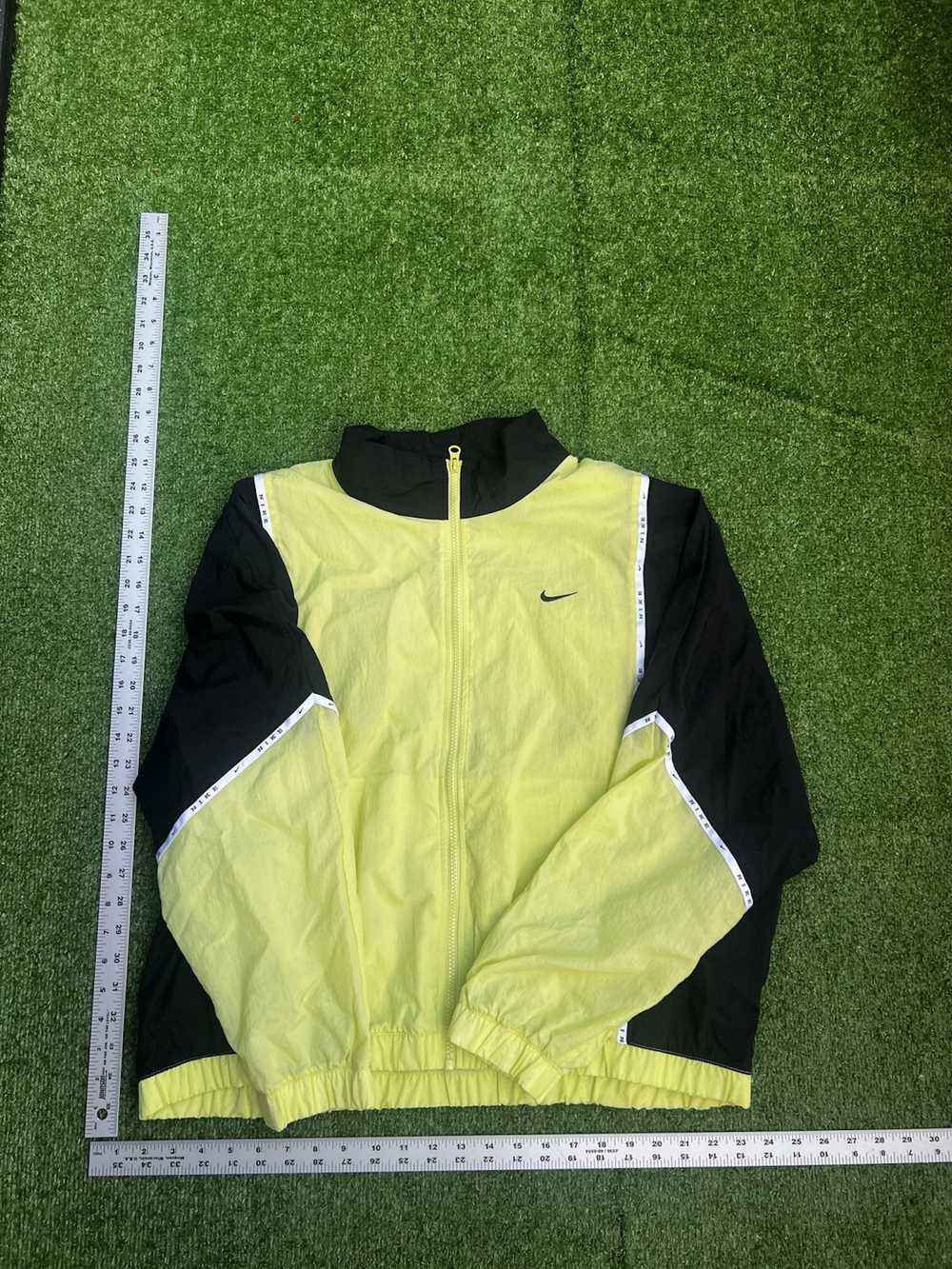 Nike Vintage Nike Neon Green Black Windbreaker - image 1