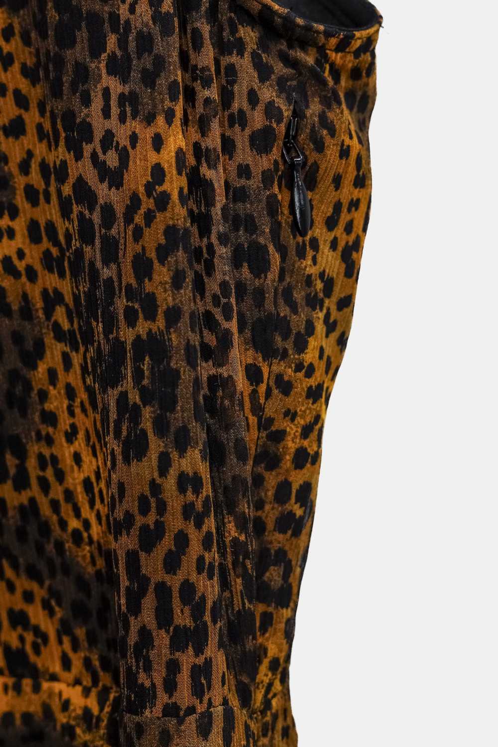 Burberry Burberry Brit Silk Cheetah Print Fit and… - image 8