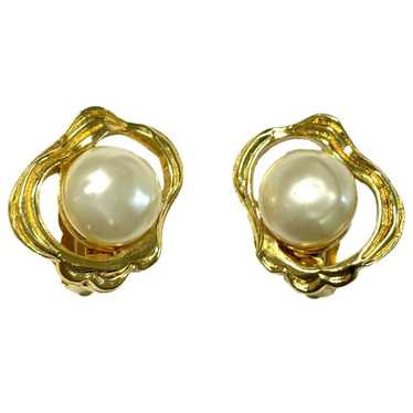 Chanel Vintage CHANEL golden oyster earrings with… - image 1