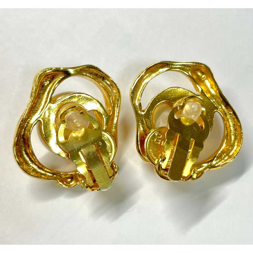 Chanel Vintage CHANEL golden oyster earrings with… - image 7