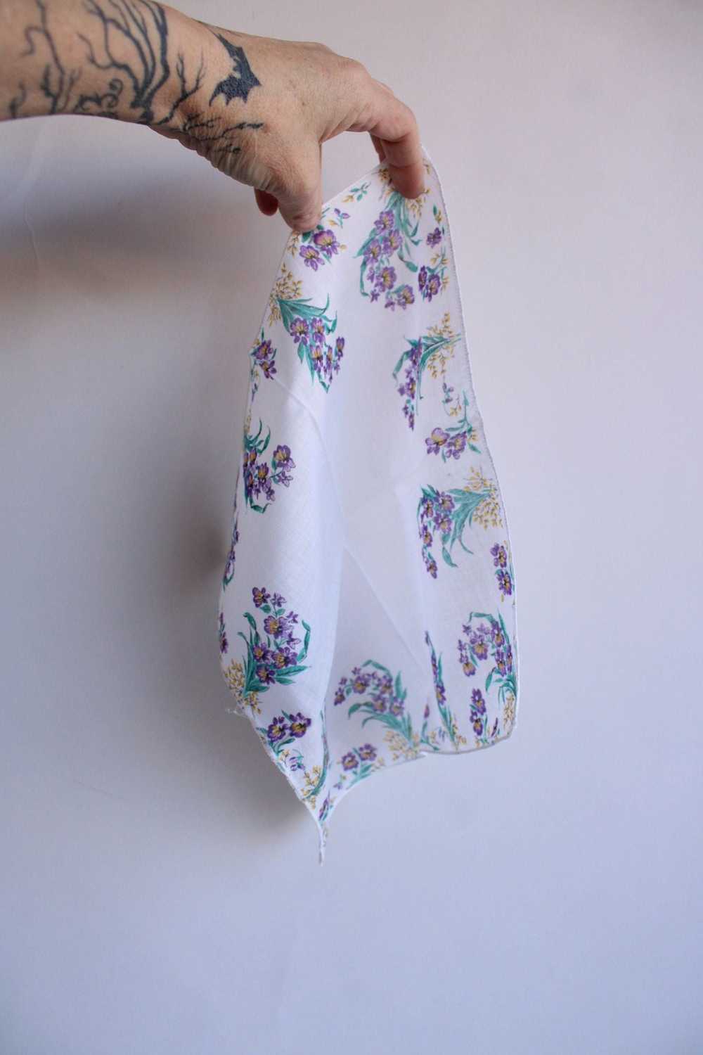 Vintage Handkerchief, Purple Floral Print on Whit… - image 9