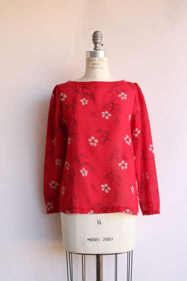 Vintage 1990s 2000s Red and White Floral Print Blo