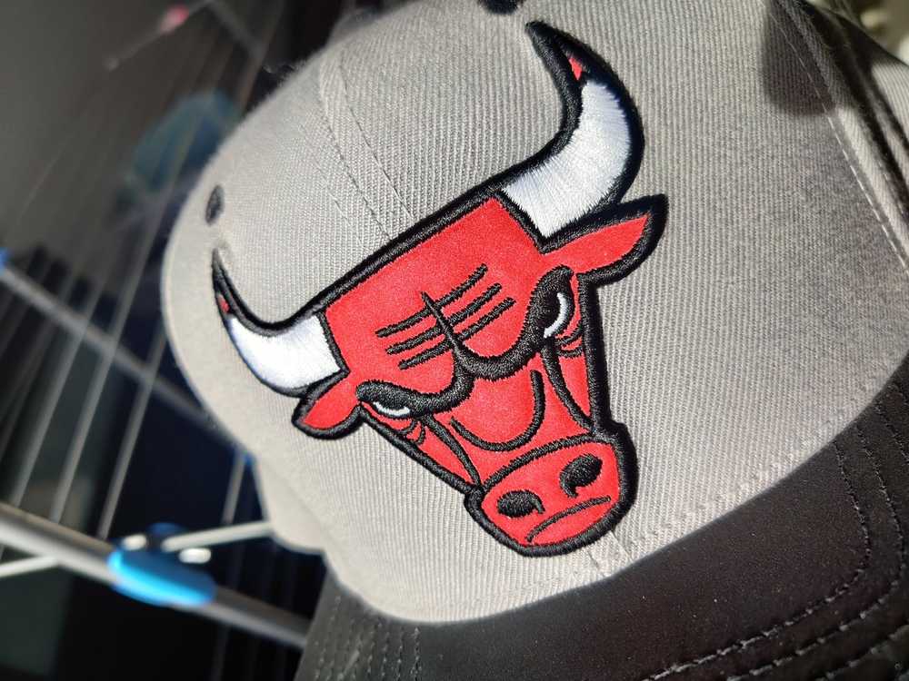 Mitchell & Ness Mitchell & Ness Chicago Bulls Sna… - image 6
