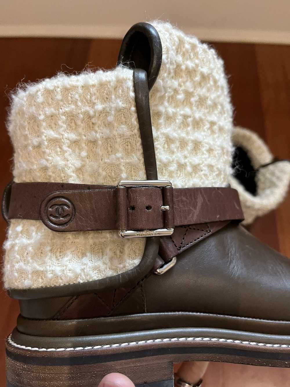 Chanel Chanel brown low top boots lamb skin NEED … - image 4