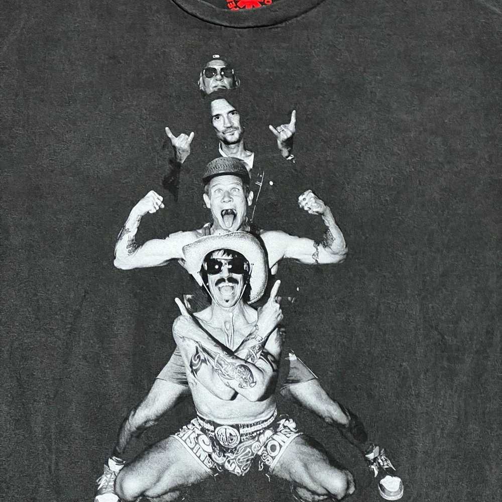 Red Hot Chilipeppers T Shirt New Large Autentic F… - image 3