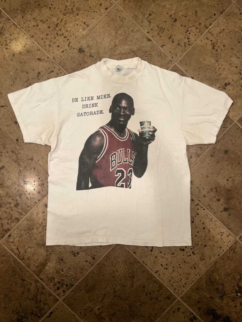 Vintage 90’s Michael Jordan Gatorade Promo Tee - image 1