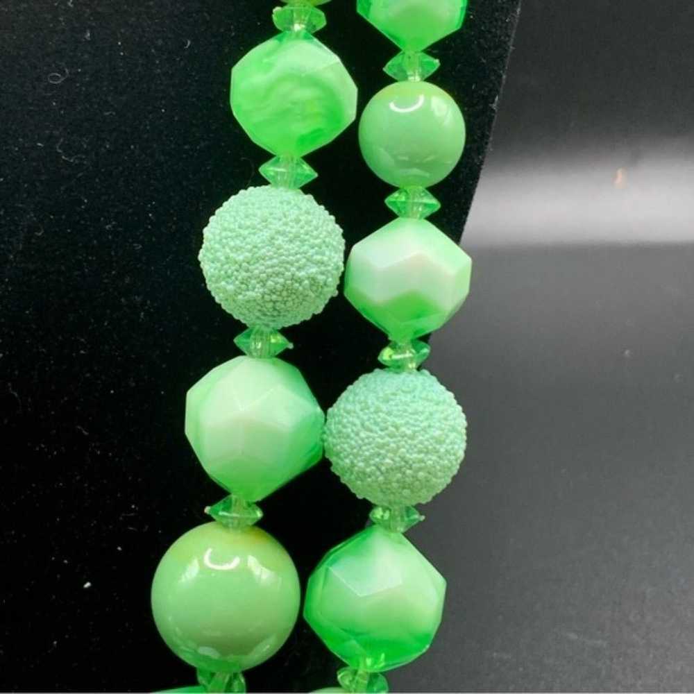 Stunning made in Hong Kong plastic beaded glowing… - image 5