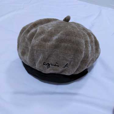 Agnes b. × hat - Gem