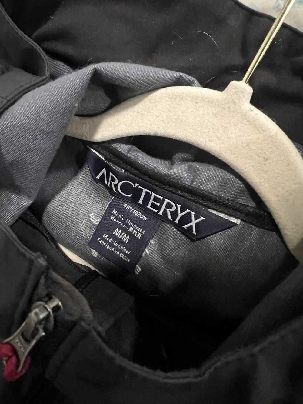 Arc'Teryx Arcteryx Raincoat/Light jacket - image 5