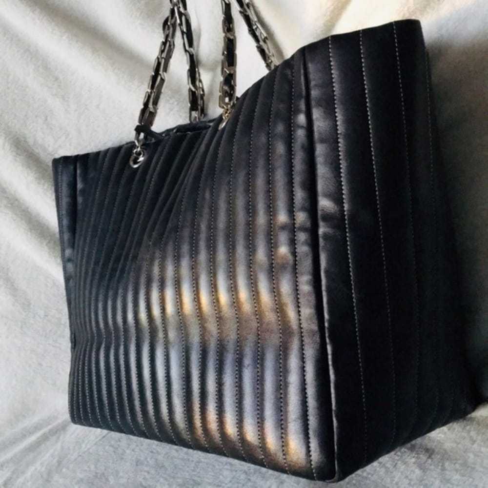 Chanel Mademoiselle leather tote - image 3