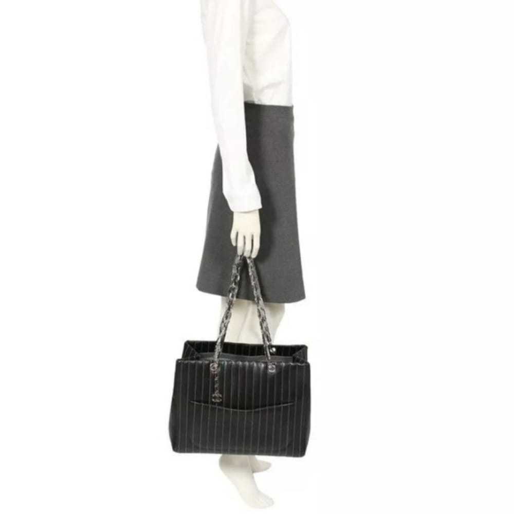 Chanel Mademoiselle leather tote - image 7