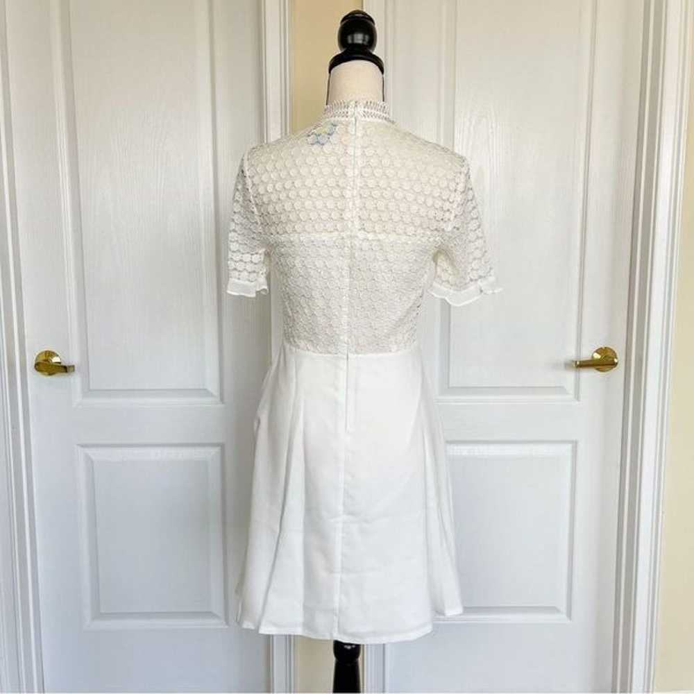 CeCe Size 4 White Intricate Detail Dotted Pattern… - image 6