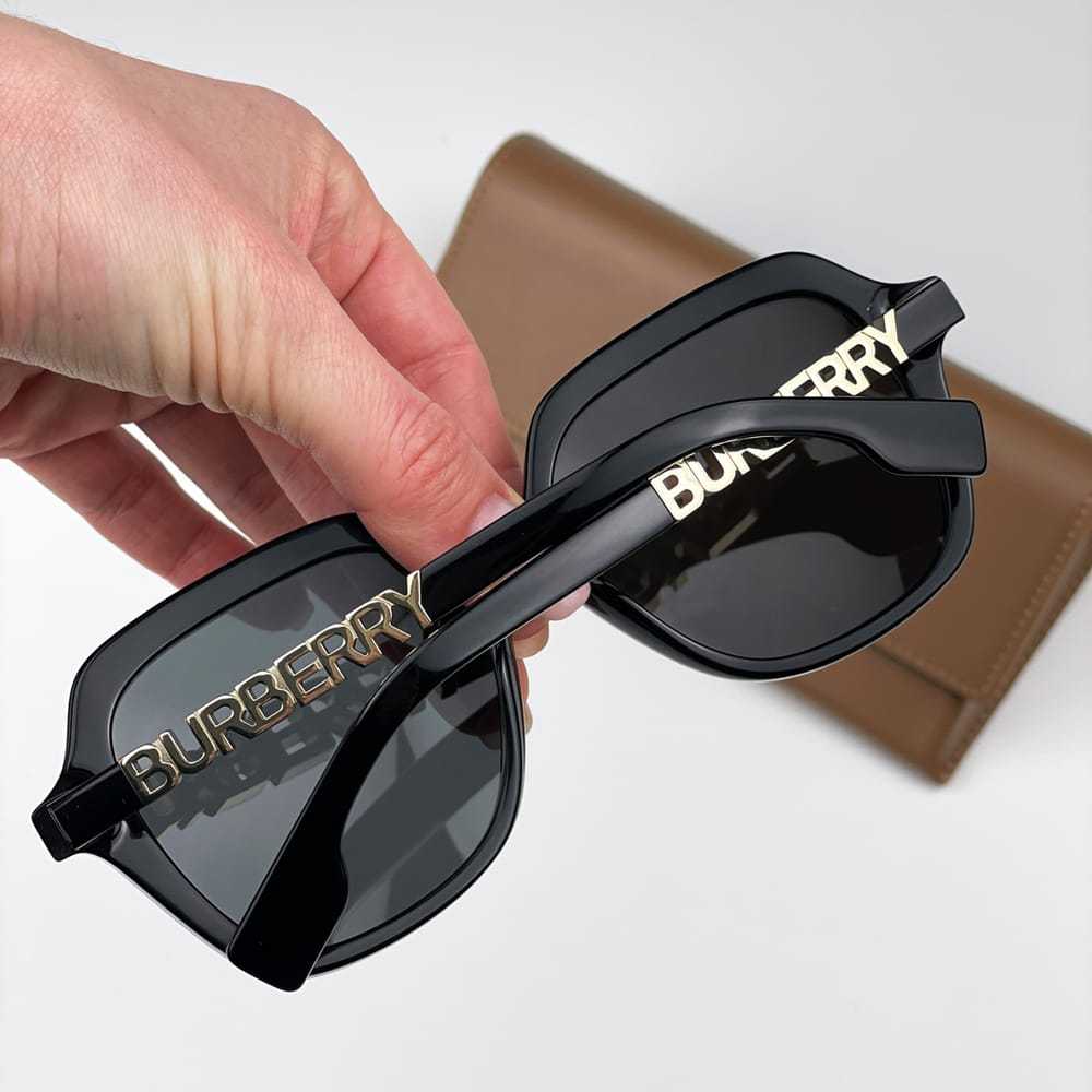 Burberry Oversized sunglasses - image 6