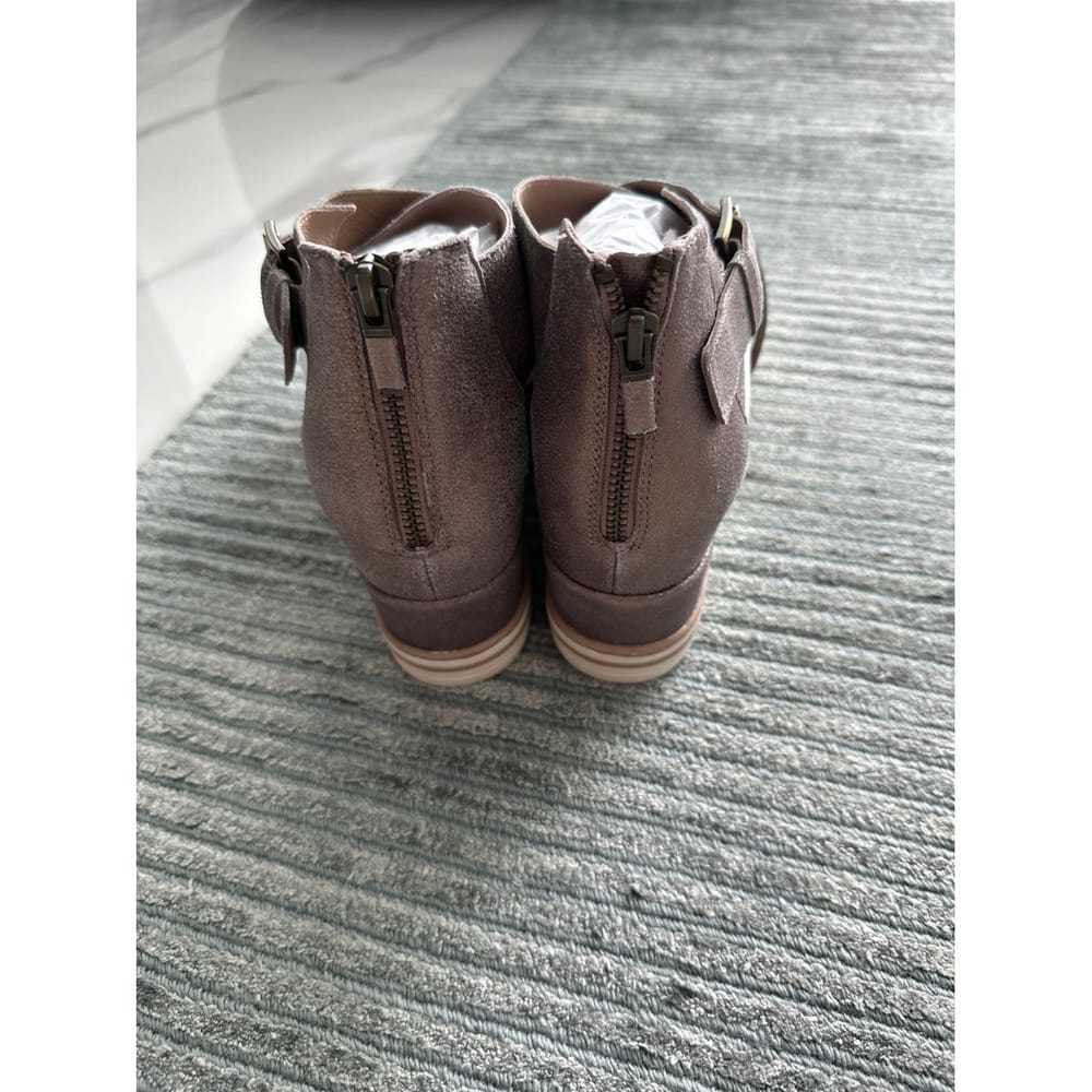 Eileen Fisher Leather flip flops - image 9