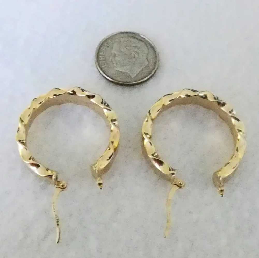 14k Wreath shaped Earrings - image 4