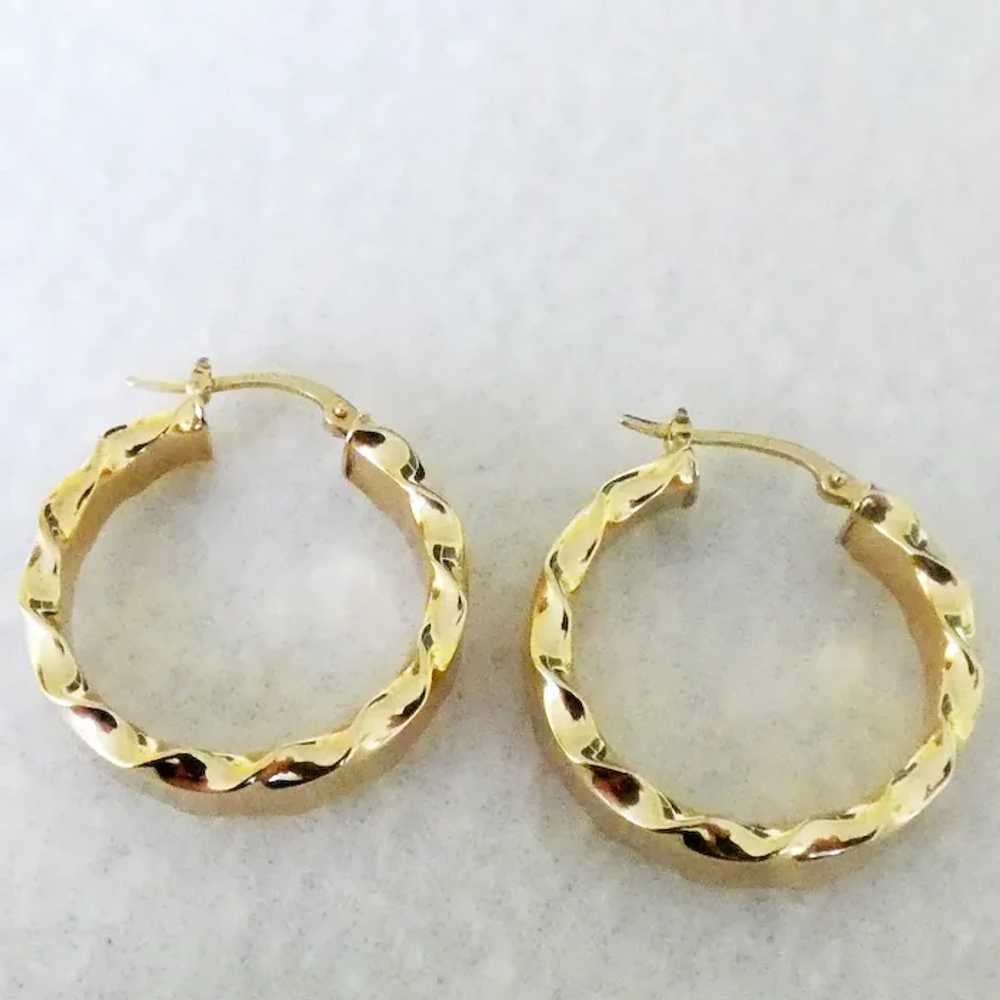 14k Wreath shaped Earrings - image 5