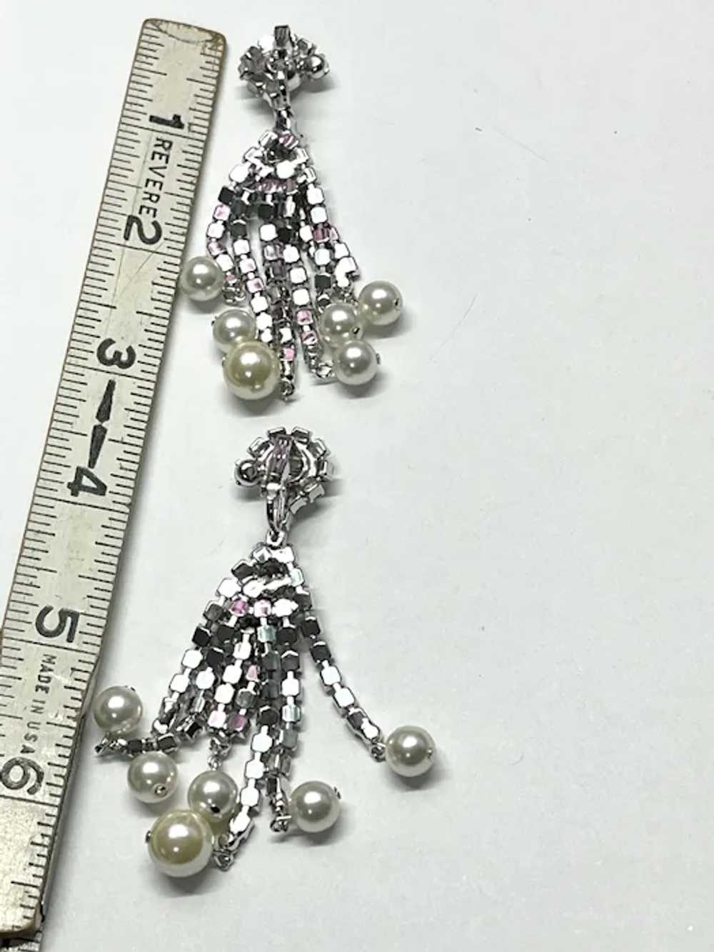 Vintage silver grey rhinestone earrings - image 4
