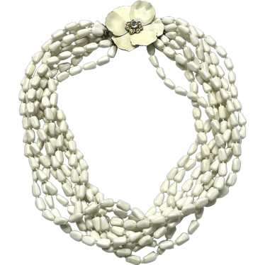 Vintage white beaded flower necklace