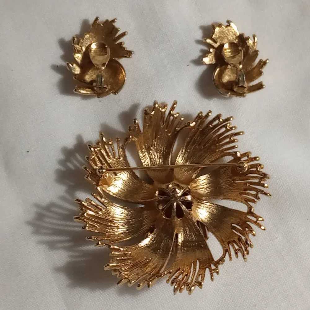 Monet Cordelia brooch clip earrings gold tone - image 4