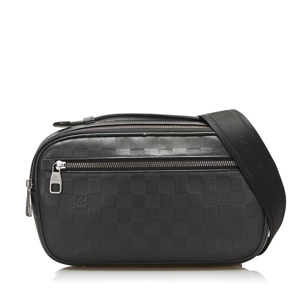Louis Vuitton Bum Bag / Sac Ceinture leather hand… - image 2