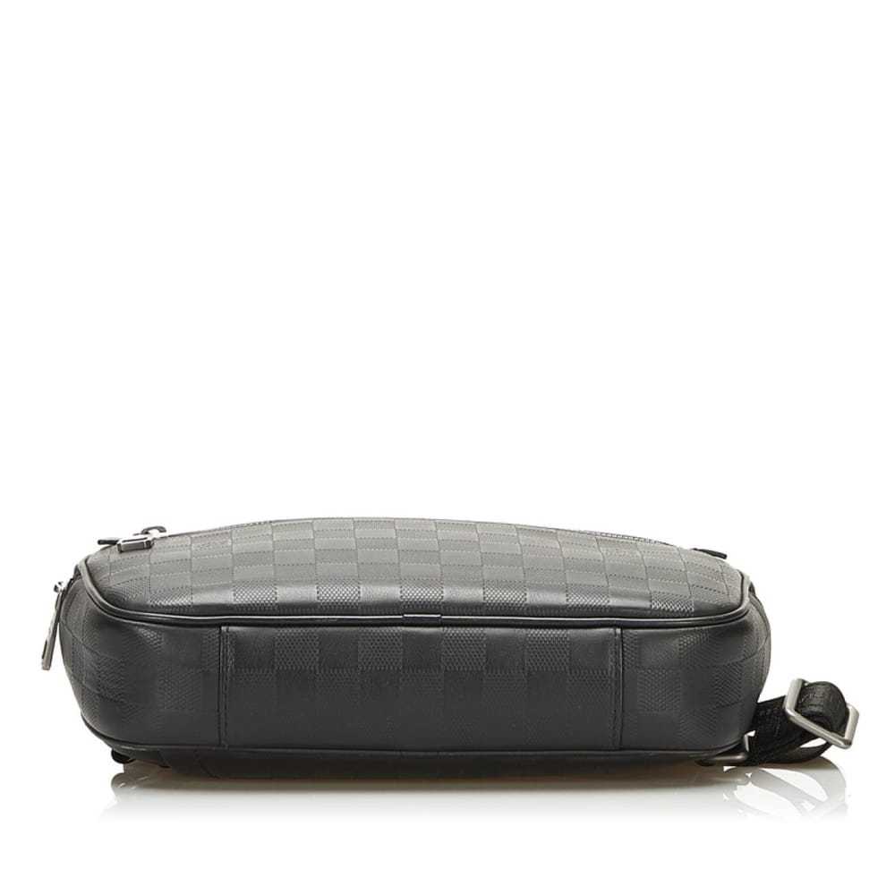 Louis Vuitton Bum Bag / Sac Ceinture leather hand… - image 5