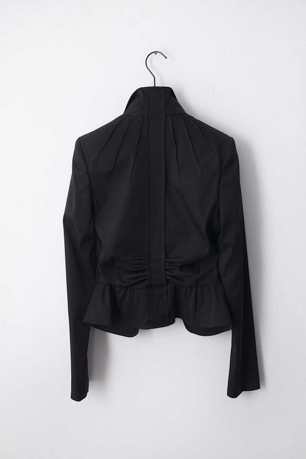 Gucci × Tom Ford AW04 iconic jacket - image 3