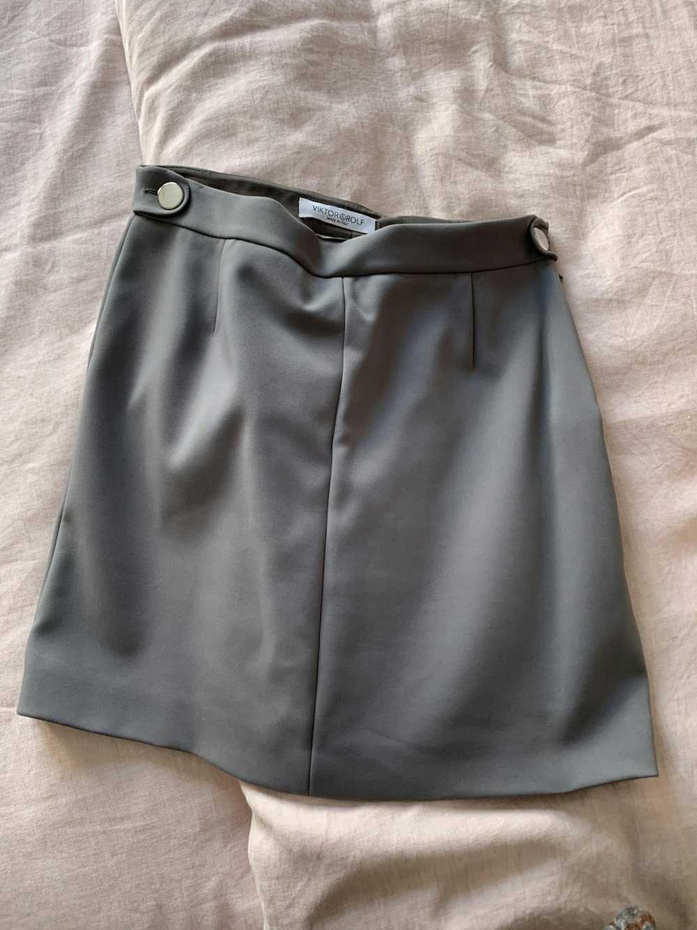 Viktor & Rolf $900 gray classic mini skirt chrome… - image 2