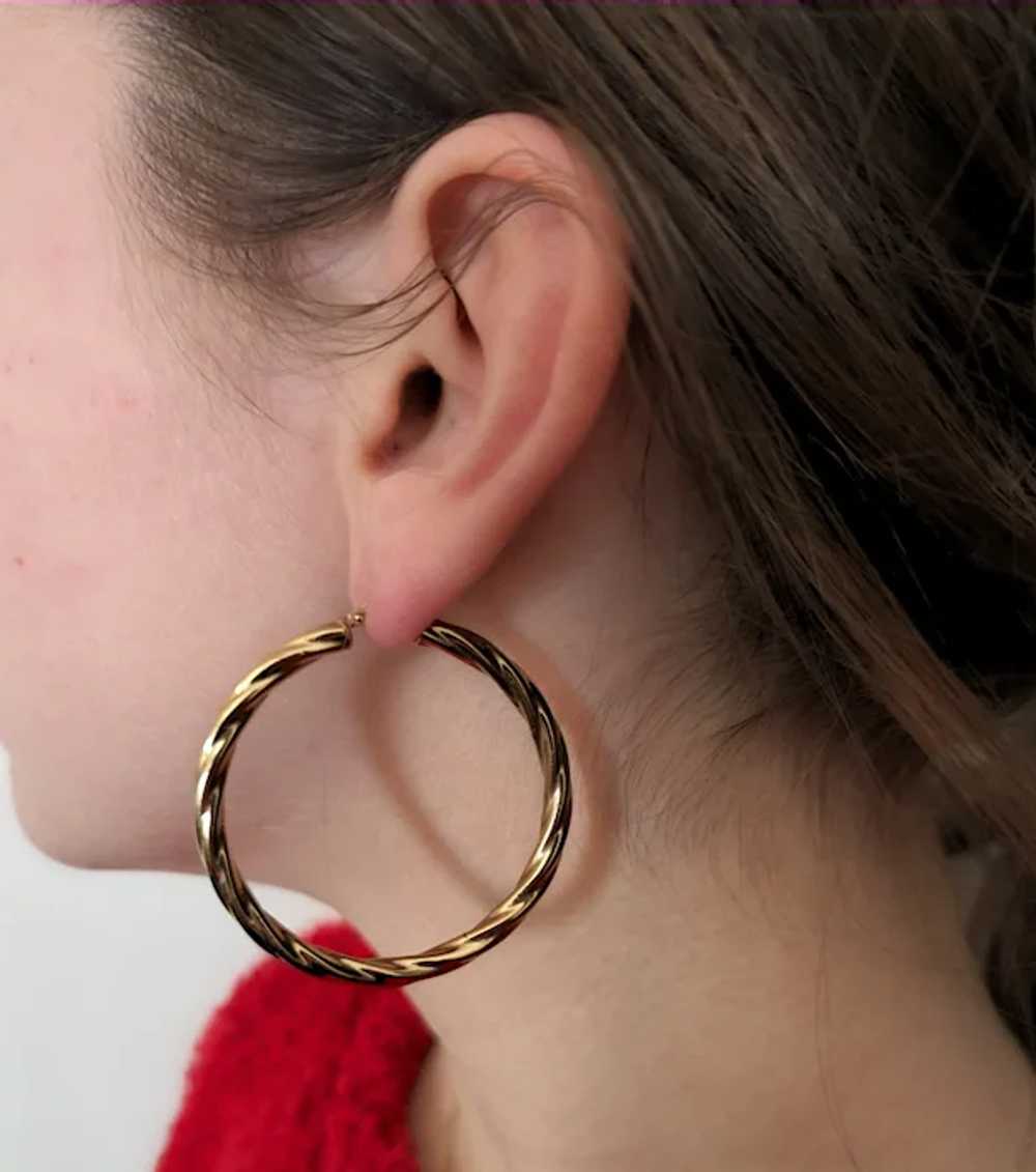 Vintage 9k gold twist hoop earrings, large size h… - image 11