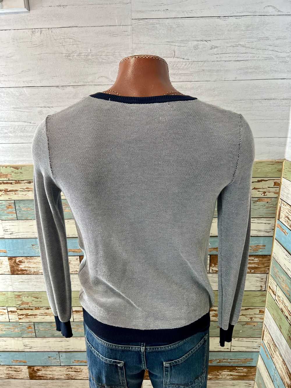 90’s Gray With Black Trim V Neck Sweater By Melin… - image 7