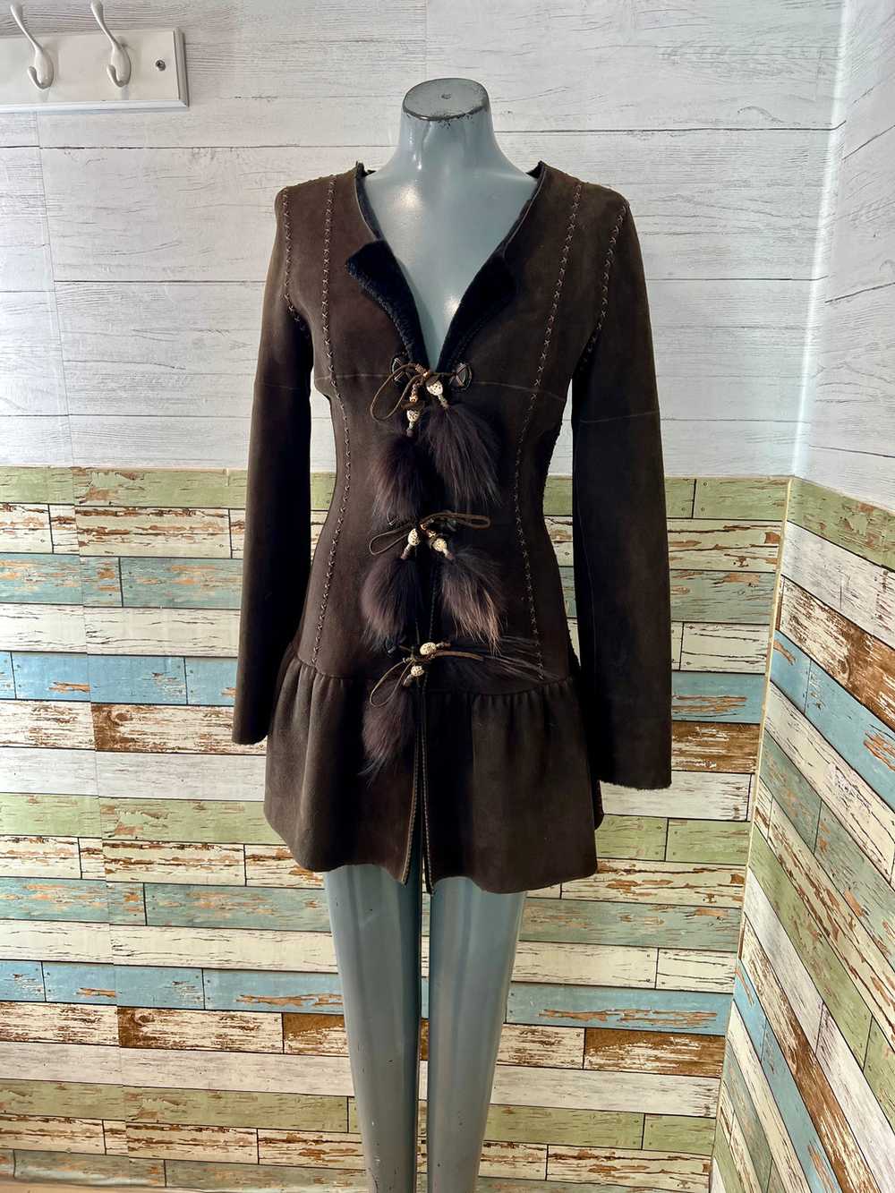 90’s Dark Brown Shearling Coat With Front Tassel … - image 1