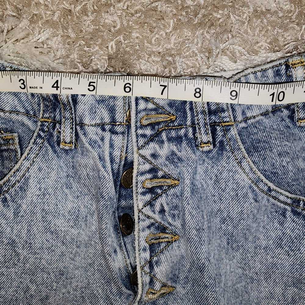 vintage GUESS jeans - image 8