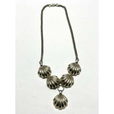 Vintage Vintage silver sea shell necklace - image 1