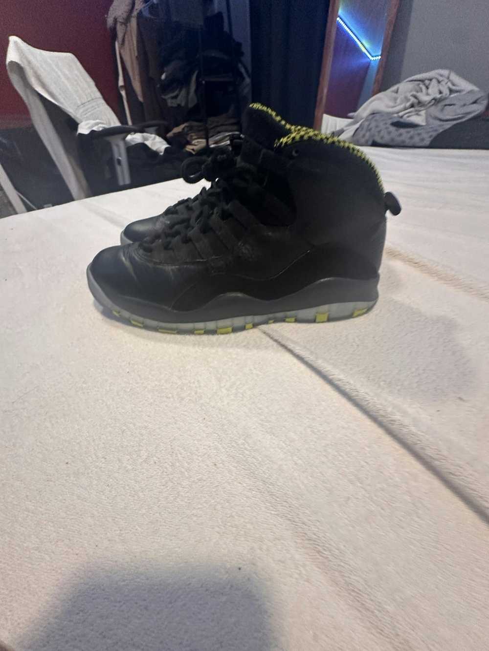 Jordan Brand × Nike Jordan retro 10 venoms - image 4