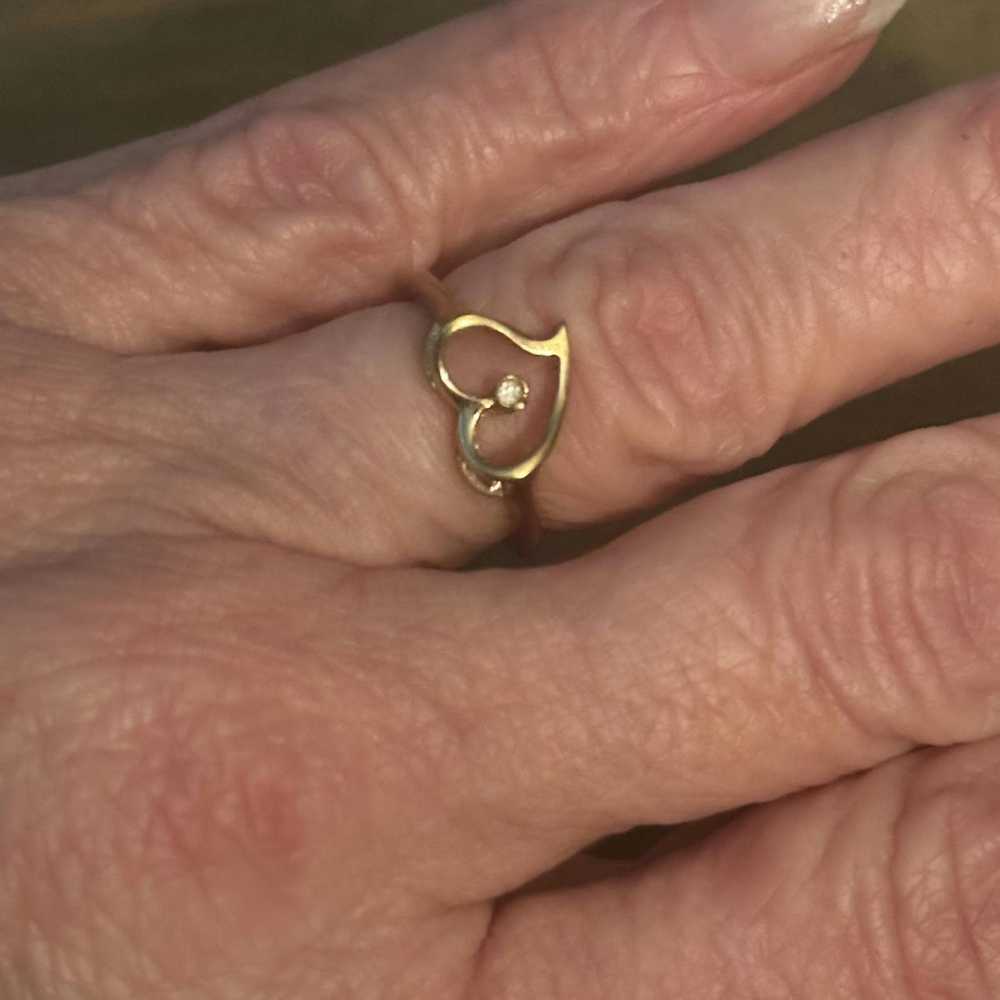 Vintage Vintage 18K HGE open heart ring - image 4