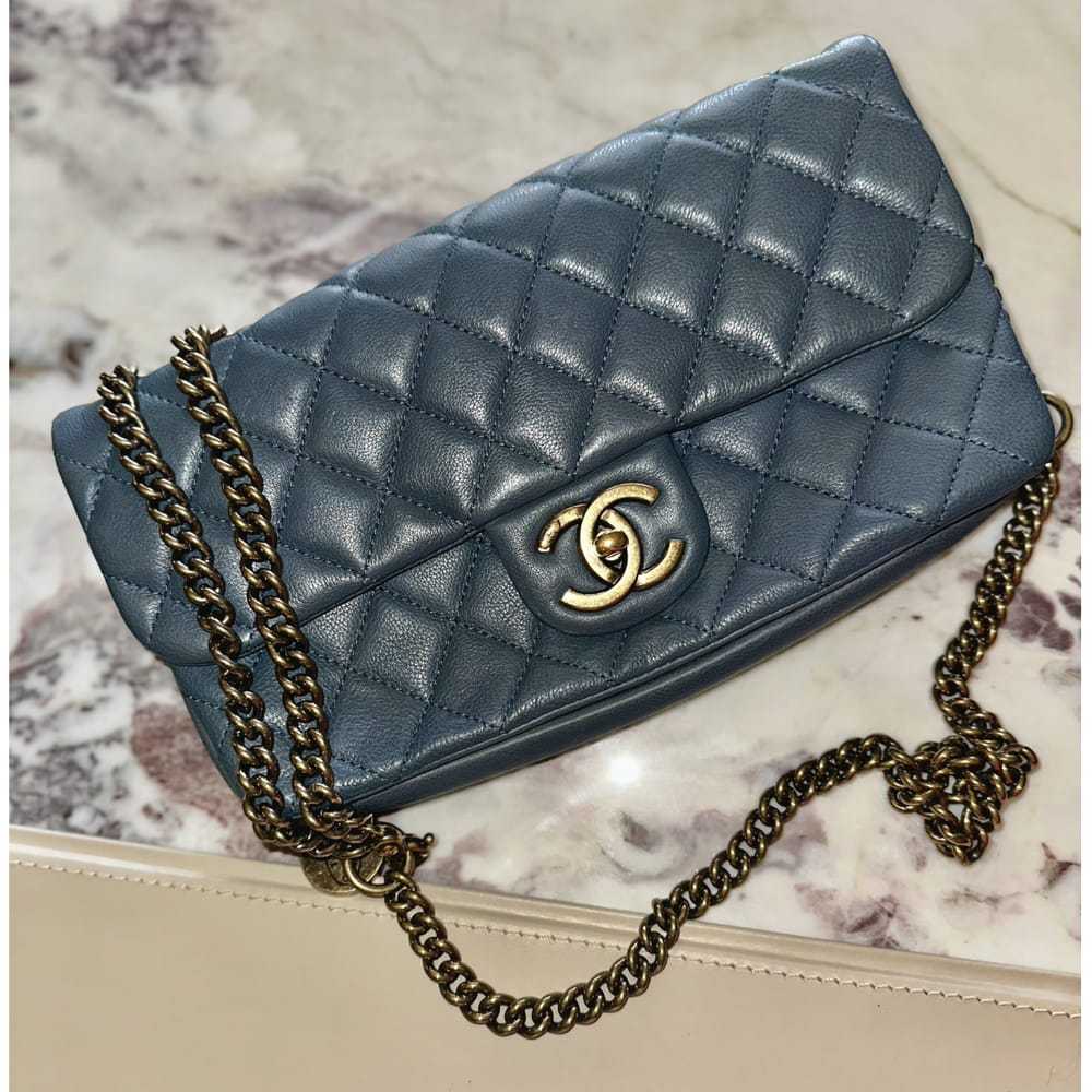 Chanel Leather crossbody bag - image 4