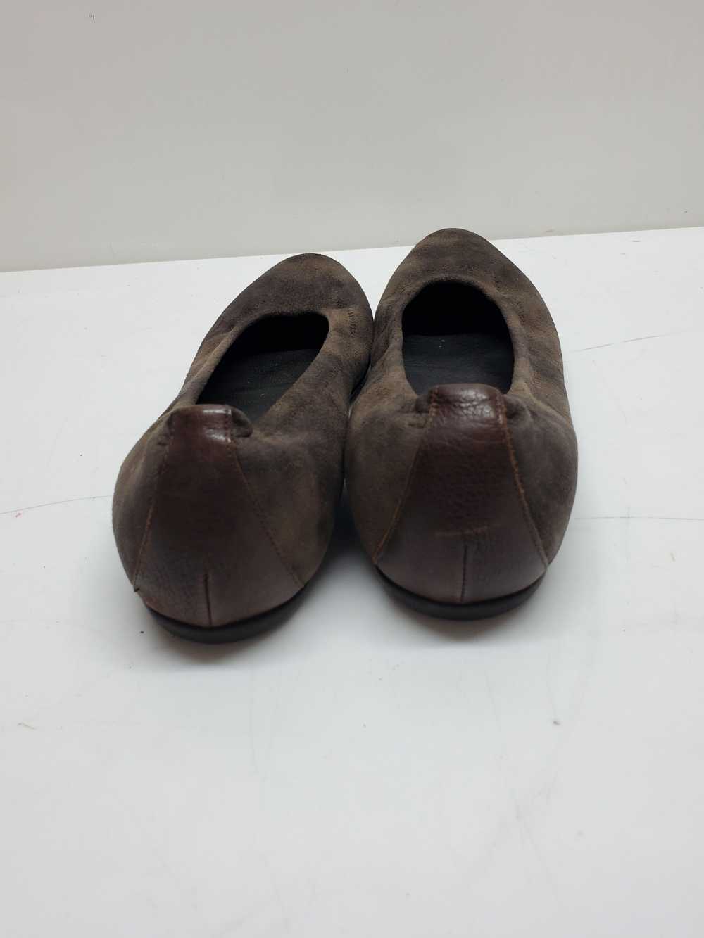 Donald Pliner Donald J. Pliner Brown Suede Ballet… - image 4