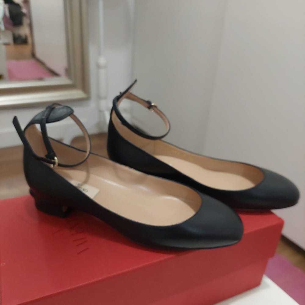 Valentino Garavani Tango leather ballet flats - image 9