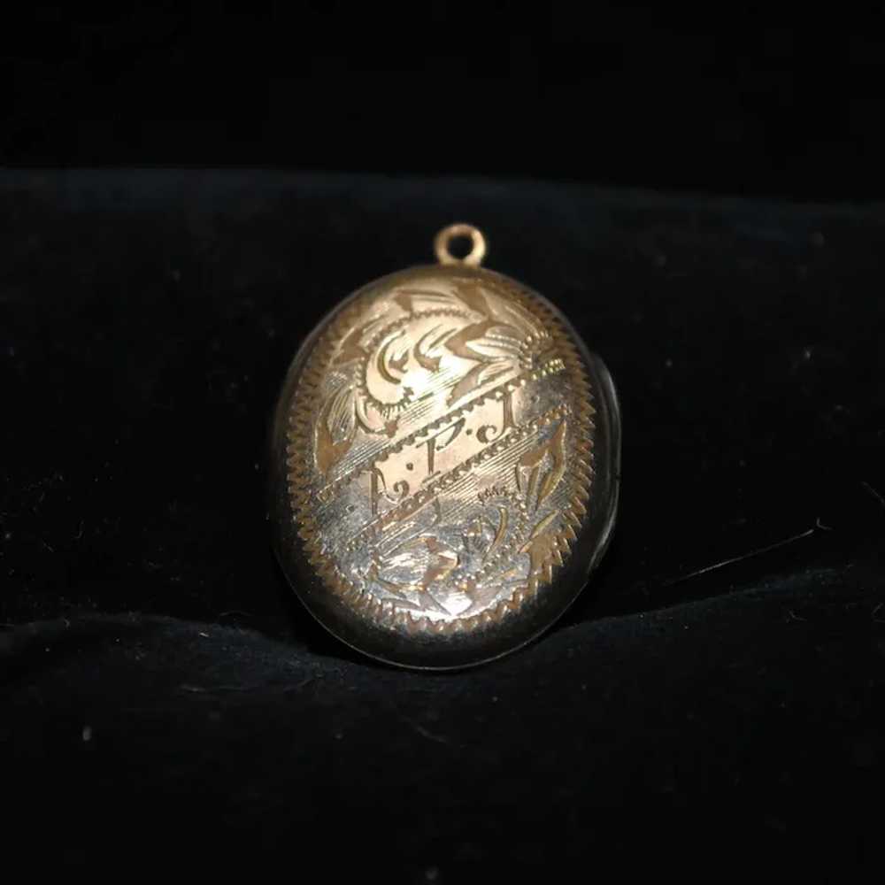 Mid-century Engraved Gold-filled Locket with the … - image 3