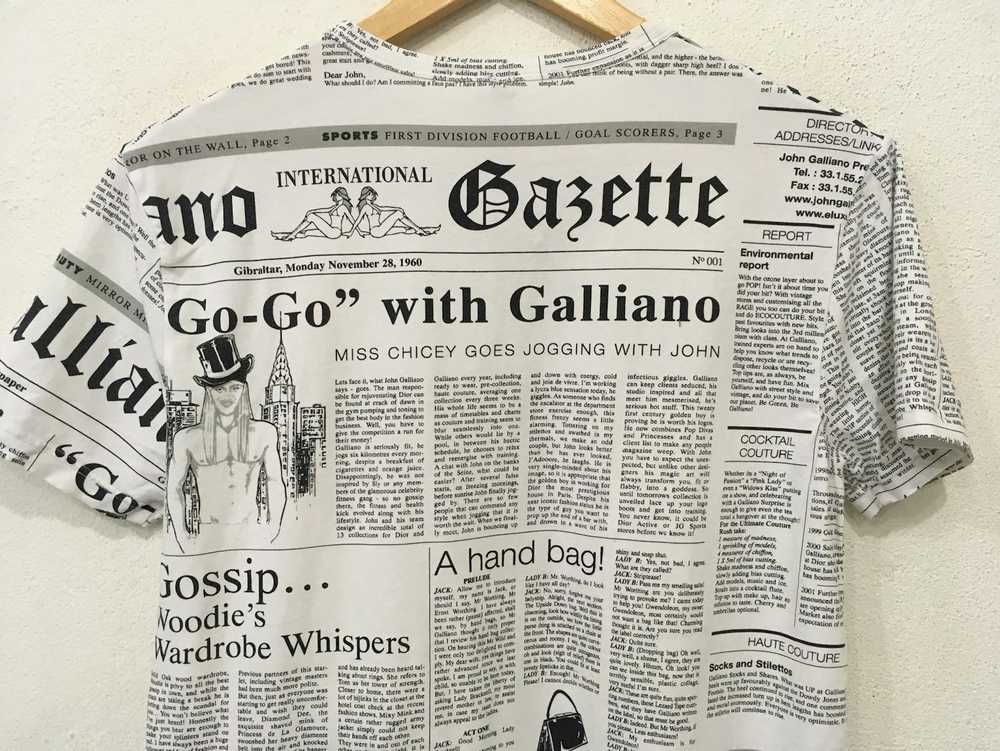 John Galliano 🔥JOHN GALLIANO over print tees des… - image 4