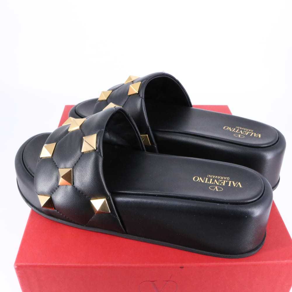Valentino Garavani Leather sandal - image 7