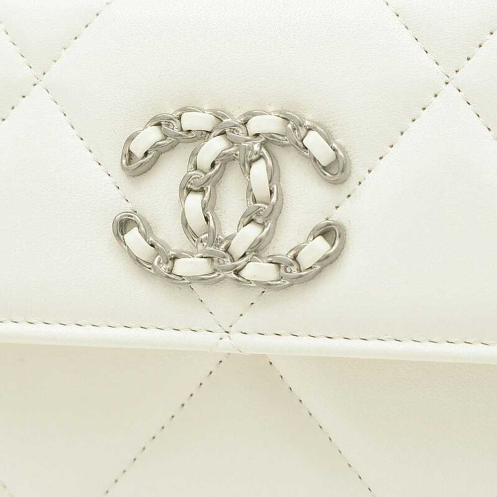 Chanel CHANEL19 Matelasse Flap Wallet Medium Bifo… - image 3