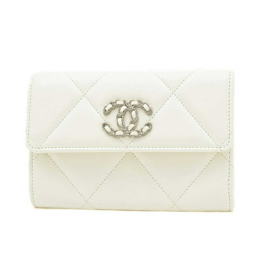 Chanel CHANEL19 Matelasse Flap Wallet Medium Bifo… - image 7