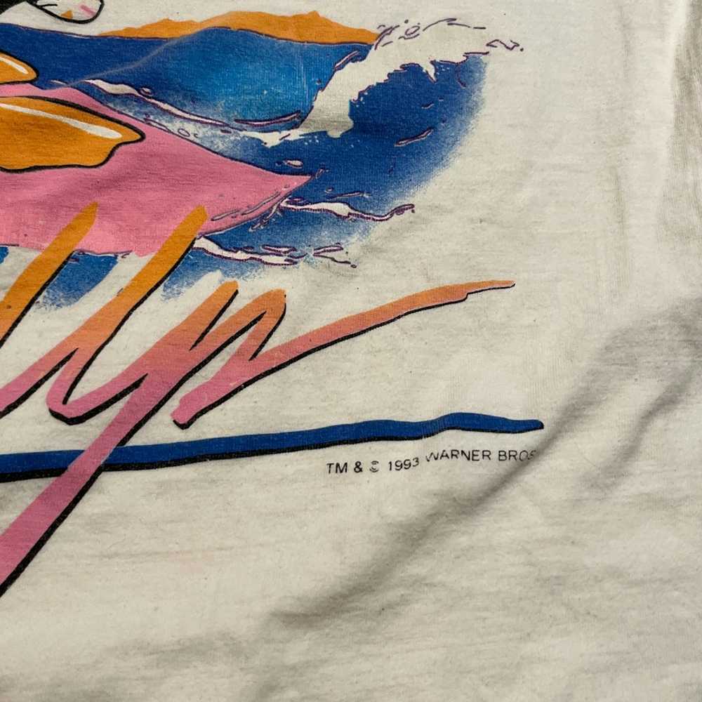 Vintage × Warner Bros 1993’ Daffy Duck Surfs Up T… - image 3