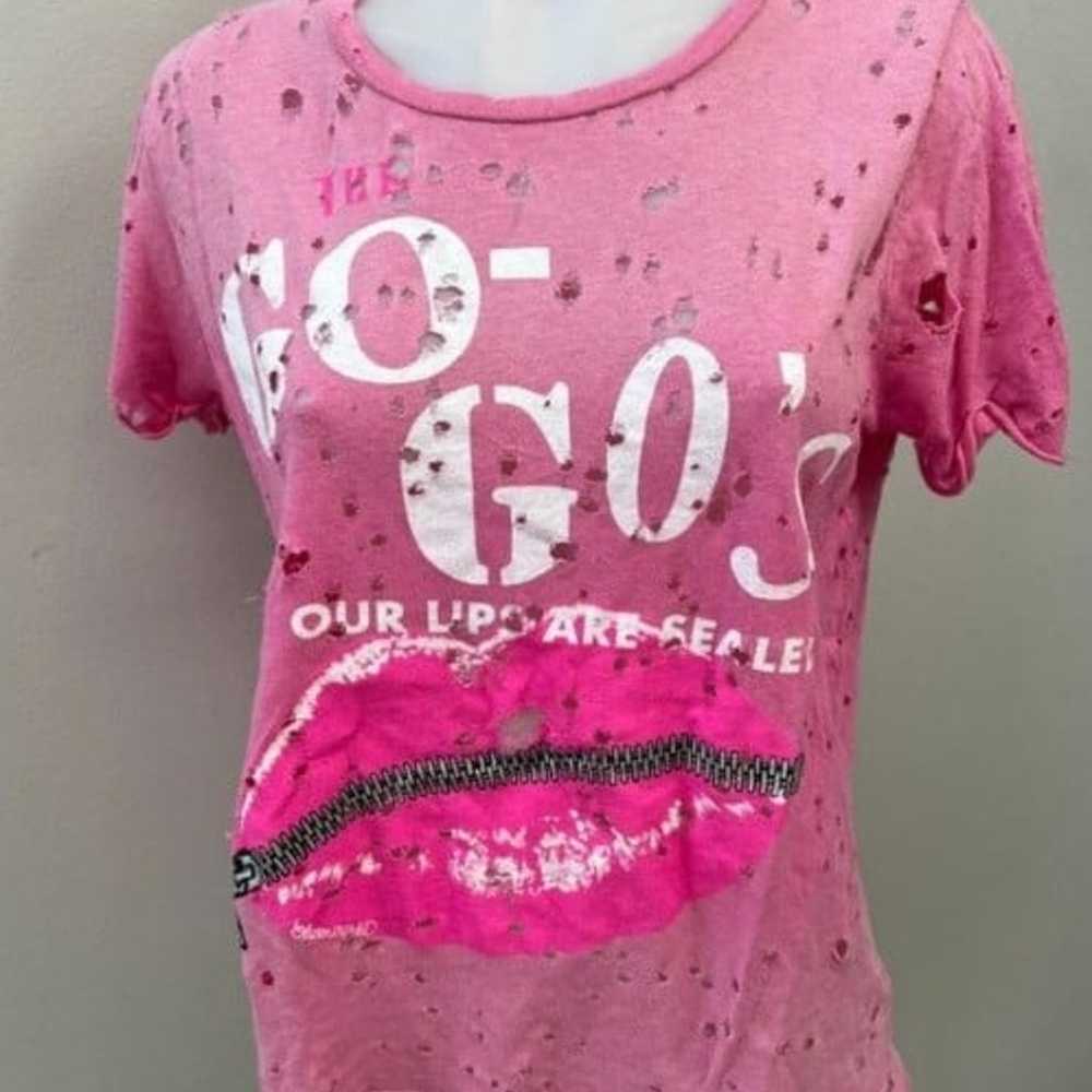 Lauren Moshi Size XS Go Go's Distressed T-shirt - image 1