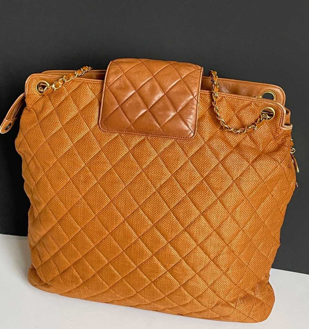 CHANEL Vintage Grand Shopping Tote Bag Cognac Qui… - image 4